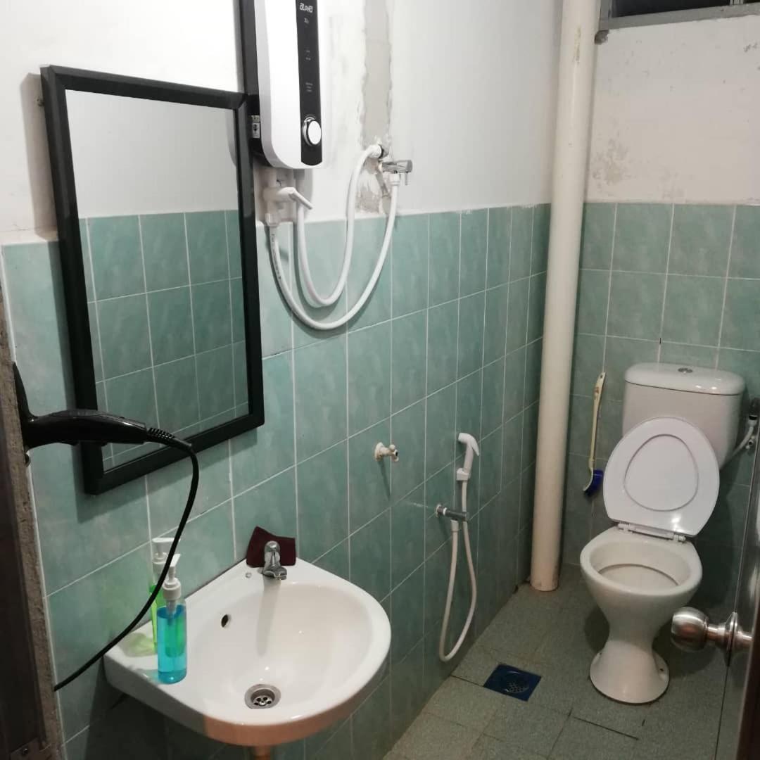Myera Hotel Banting Kültér fotó